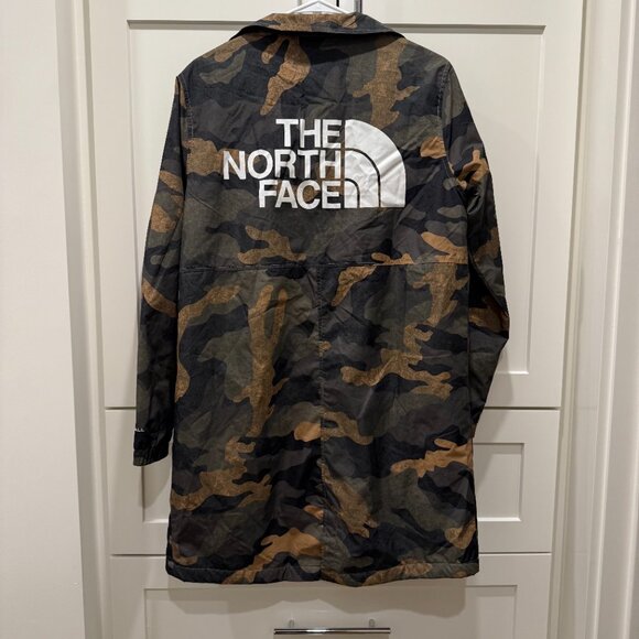 North Face Camo Telegraphic Coaches Jacket — Women's Small - Picture 4 of 5